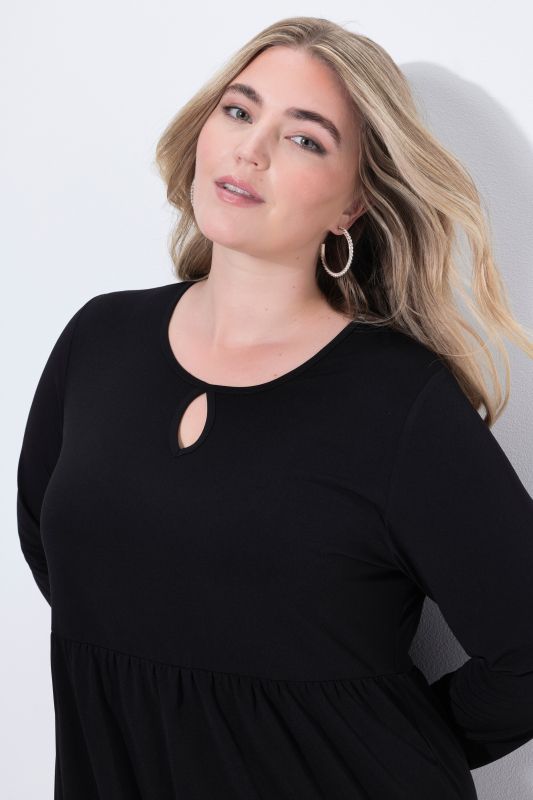 Рокля с модерна визия