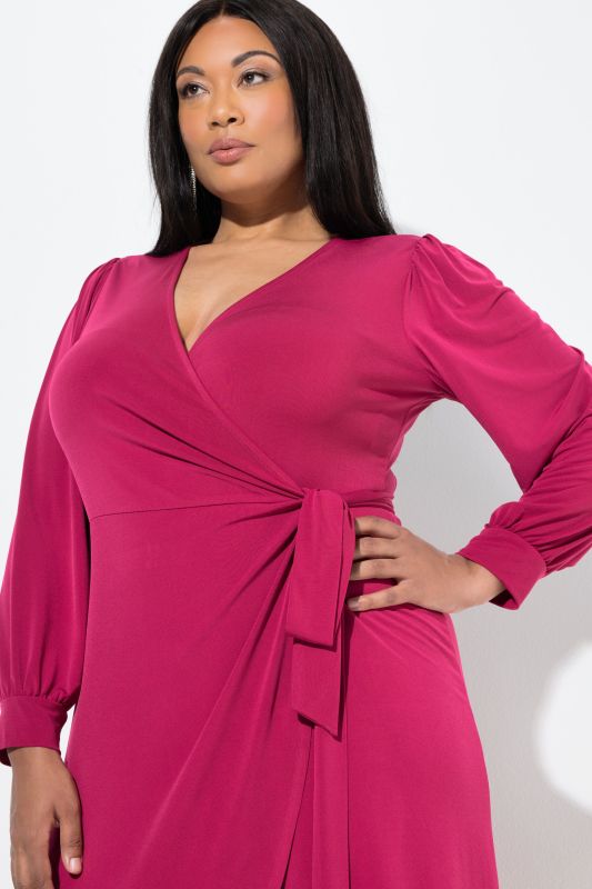 Рокля с колан тип прегърни ме