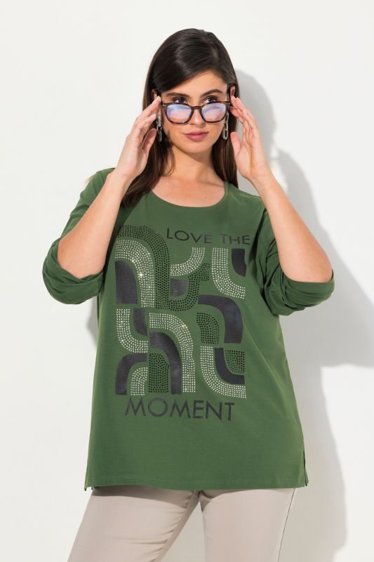 Geometric LOVE THE MOMENT Graphic Tee