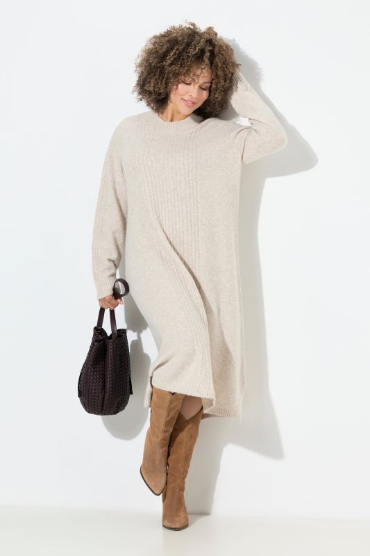 Рокля с модерна плетка