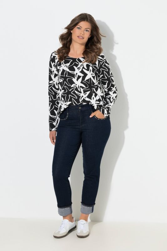 Дънки с тясна кройка