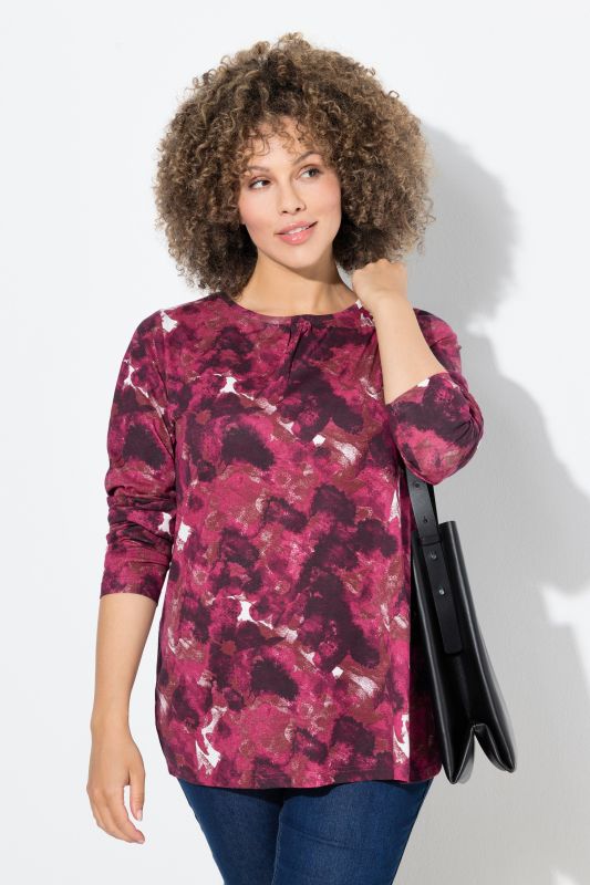 Тениска с абстрактен принт