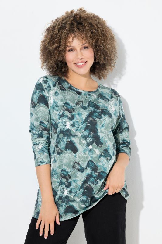 Тениска с абстрактен принт