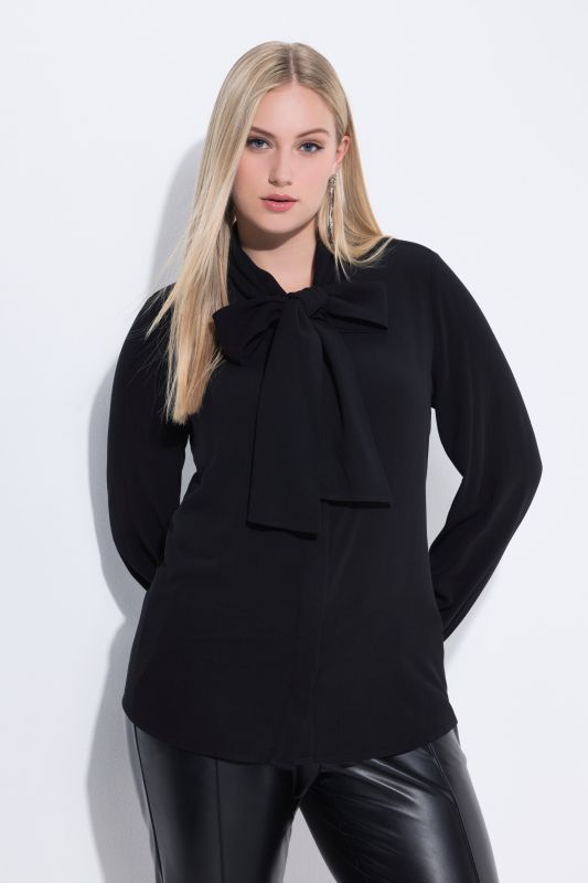 Блуза с панделка