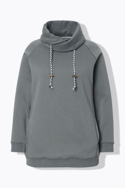 Суитчър с яка и връзки