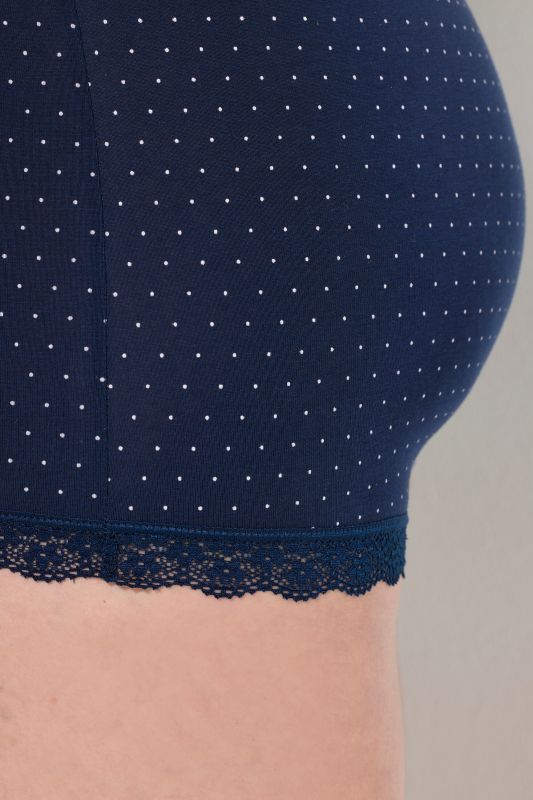 Бикини с крачол комплект от 3 броя с дантела