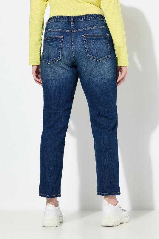 Дънки тип Boyfriend с винтидж визия