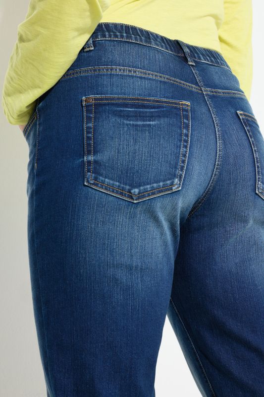 Дънки тип Boyfriend с винтидж визия