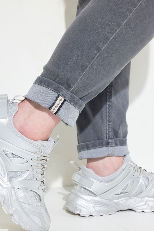 Дънки тип Mom Laurason