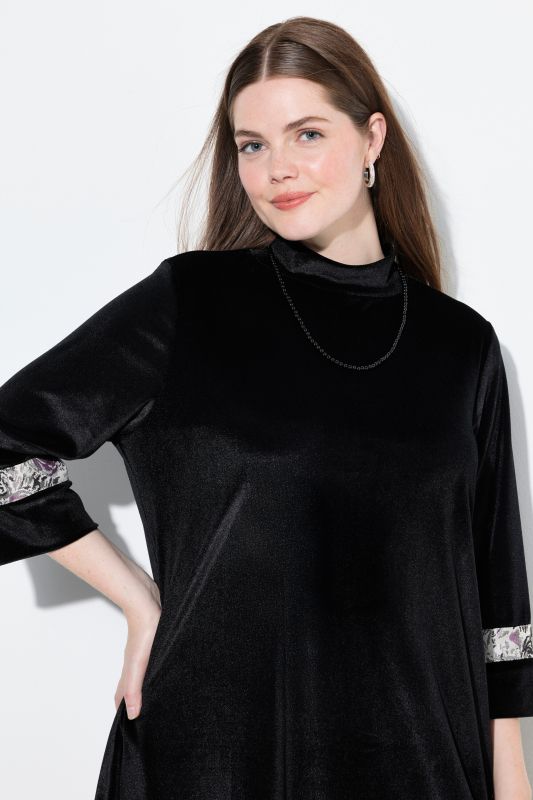 Velvet Floral Trim Necklace Dress