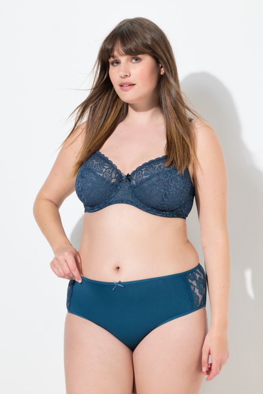 3 Pack of Panties- Lace Insert