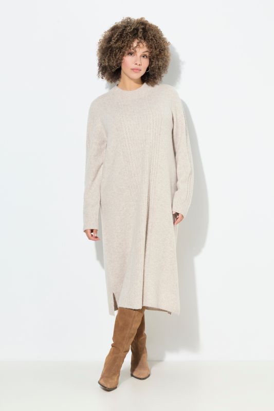 Рокля с модерна плетка