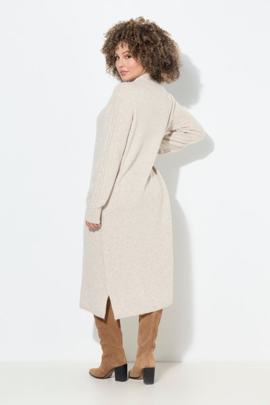 Рокля с модерна плетка