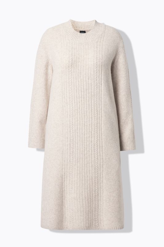 Рокля с модерна плетка