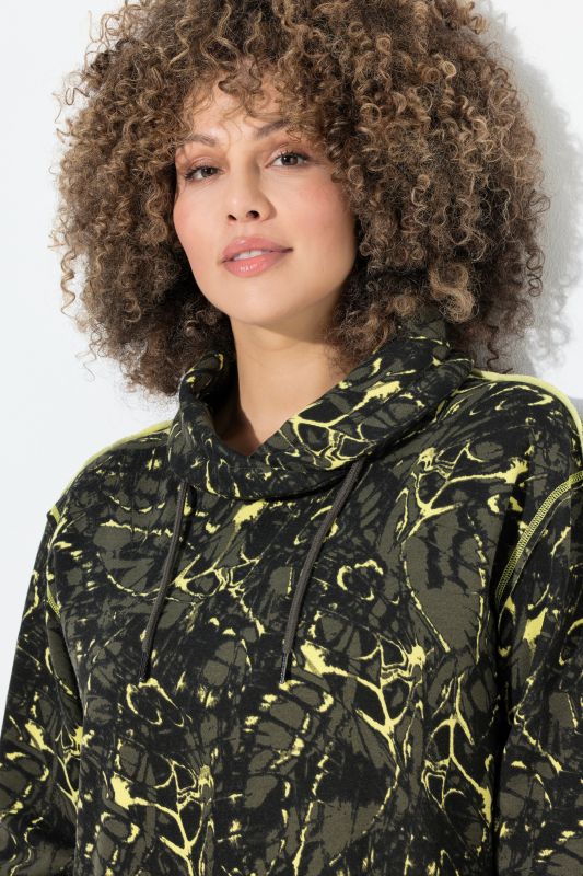 Суитчър с принт на пеперуди