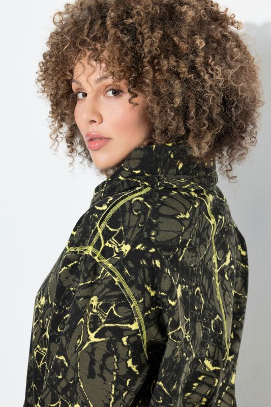 Суитчър с принт на пеперуди