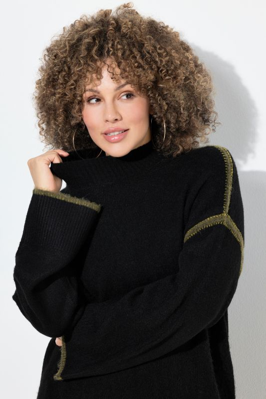 Пуловер с декоративни шевове