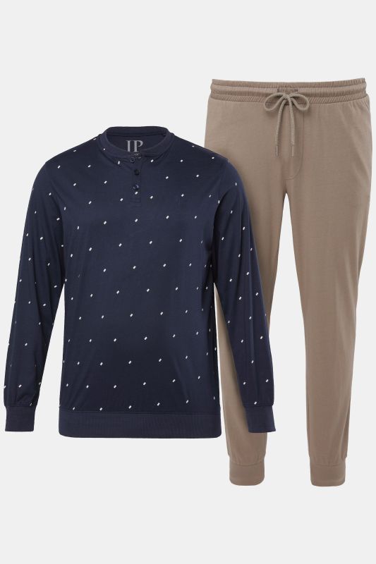 Pyjamas, stomach fit