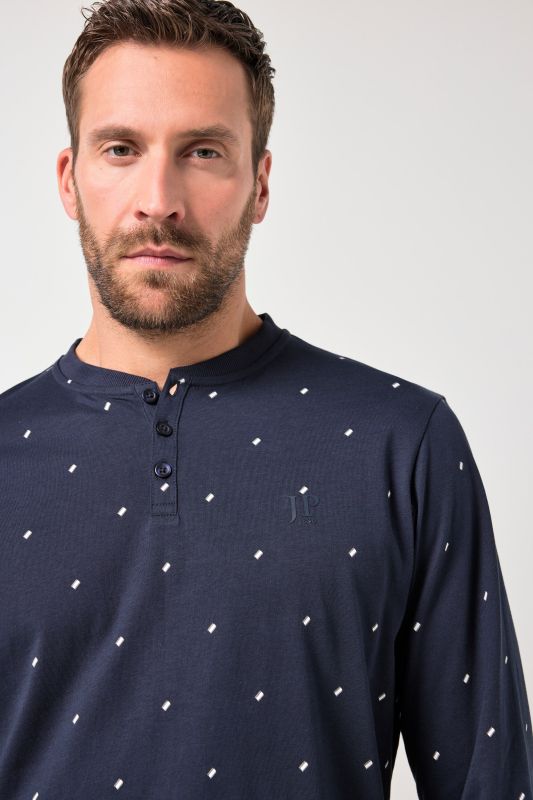 Pyjamas, stomach fit