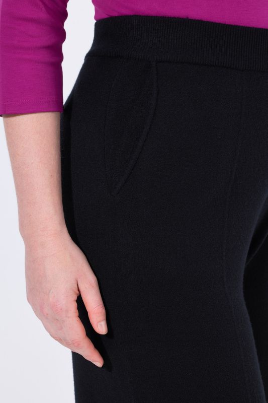 Панталон с права кройка