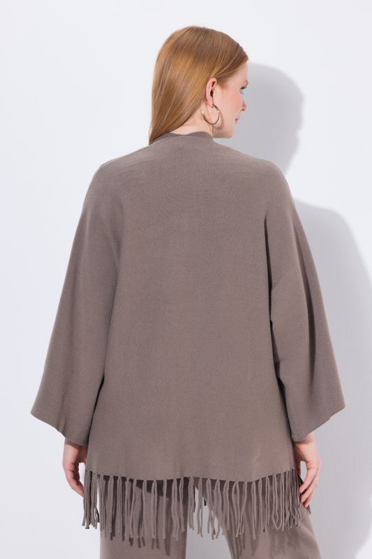 Жилетка плетена с ресни на подгъва