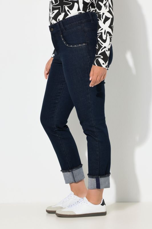 Дънки с тясна кройка