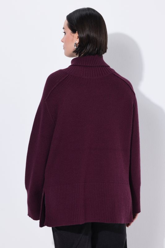 Пуловер с висока яка