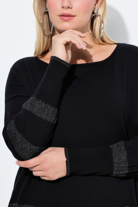 Пуловер с бляскави райета