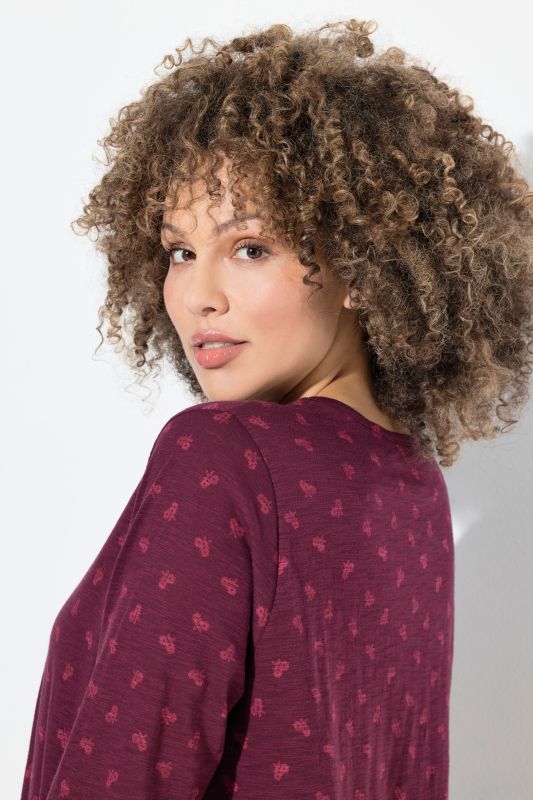 Тениска с принт на цветя