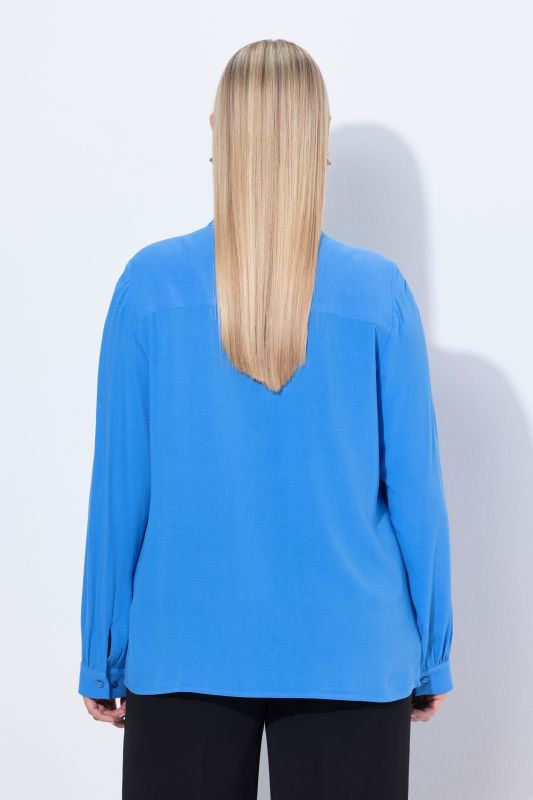 Блуза с панделка