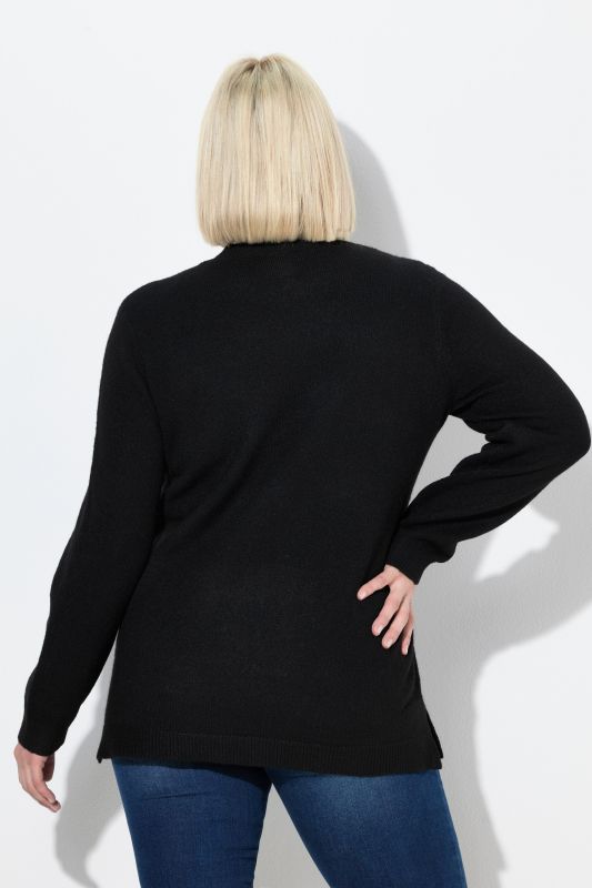 Пуловер с коледен мотив