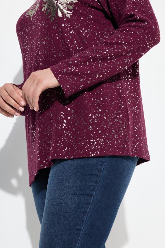 Суитчър с метални снежинки