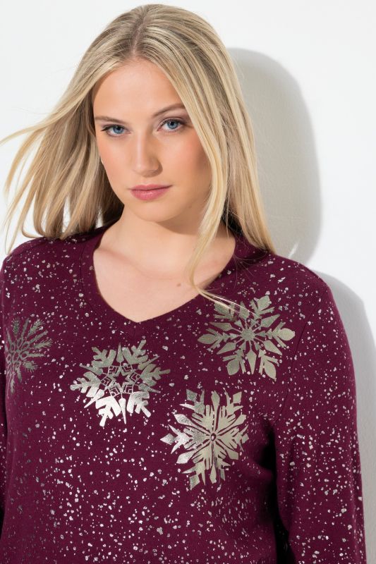 Суитчър с метални снежинки