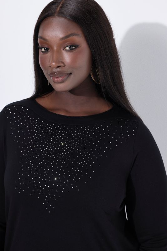 Тениска с декоративни камъчета