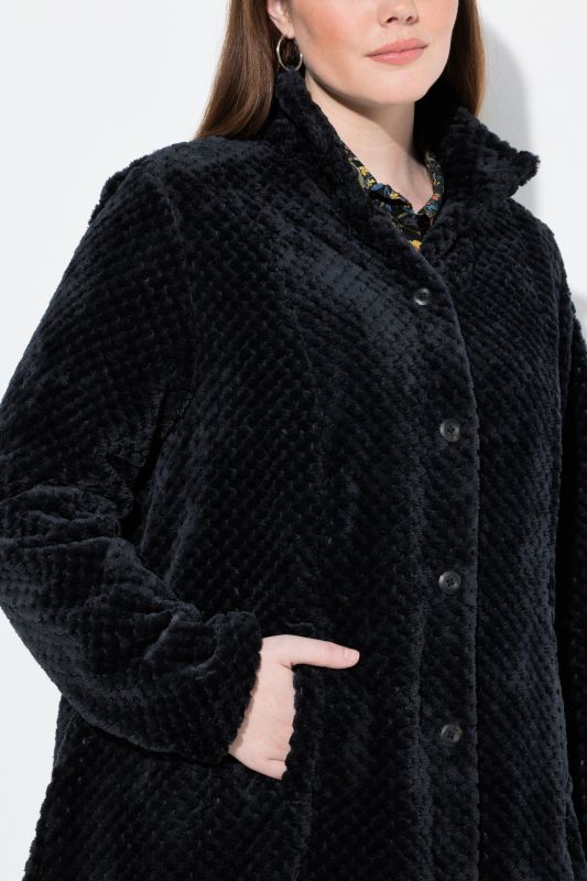 Яке от мека, плюшена материя