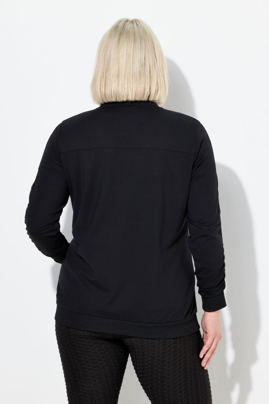 Яке с контрастен цип