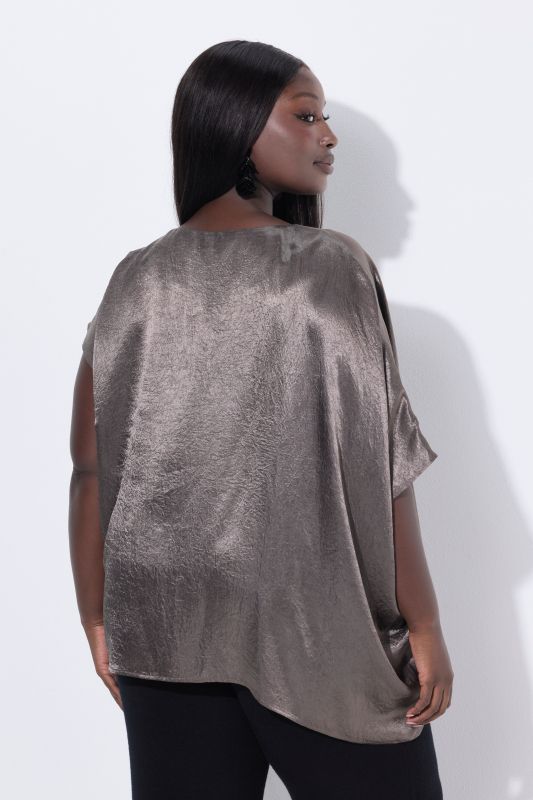 Близа асиметрична с бляскав детайл