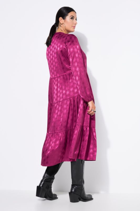 Рокля с модерен принт