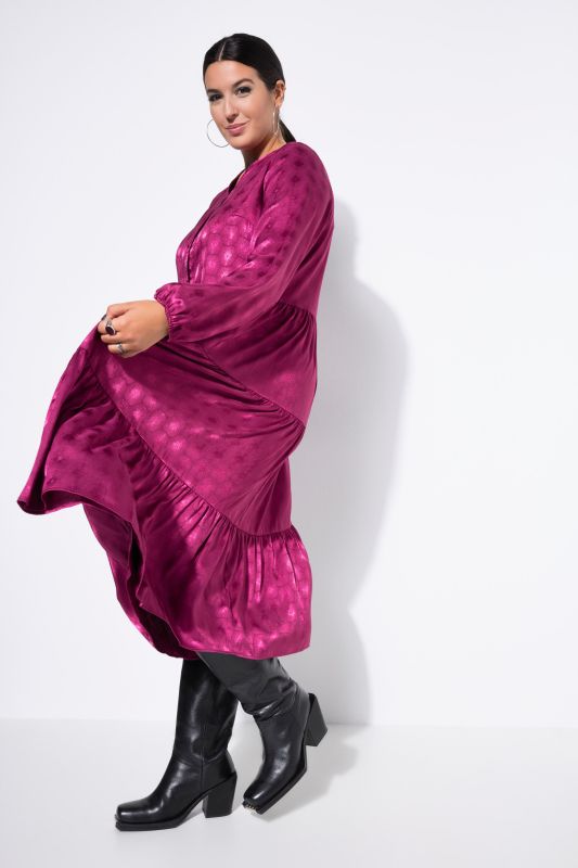 Рокля с модерен принт