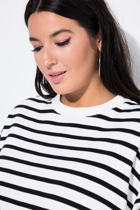 Суитчър с райета