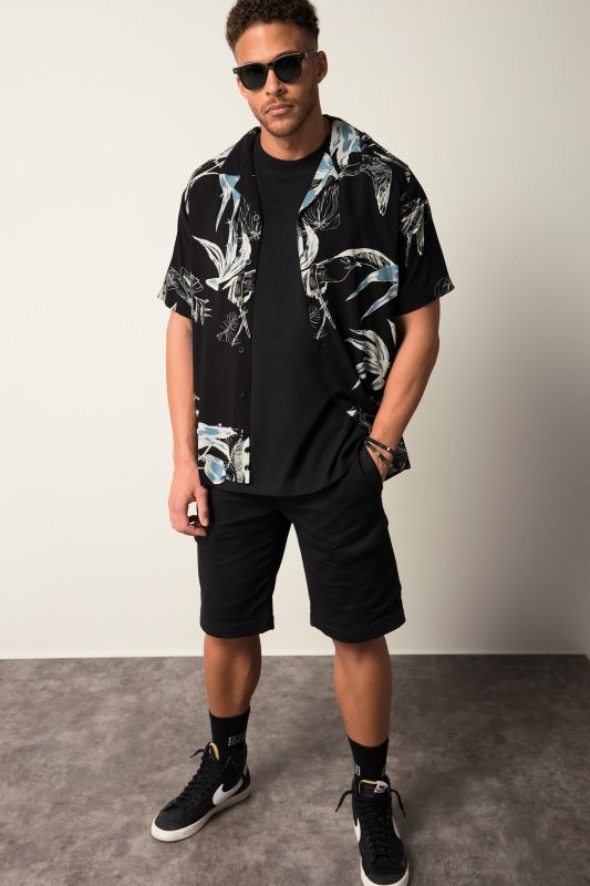 Тениска STHUGE разкроена