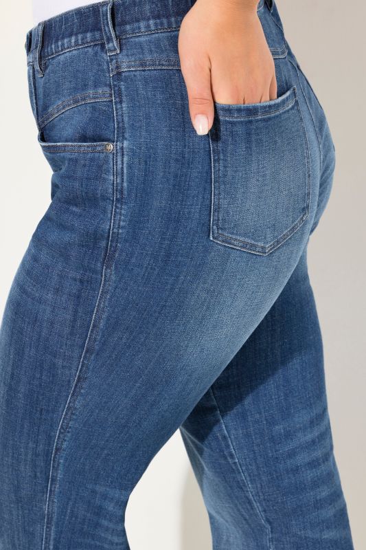 Bootcut Stretch Fit Jeans