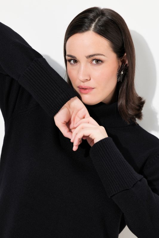 Пуловер, дълъг с висока яка