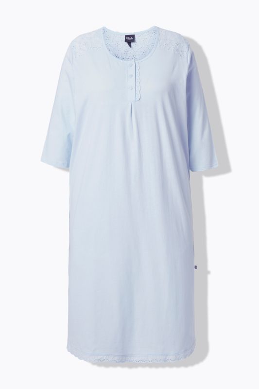 Нощница с бродерия