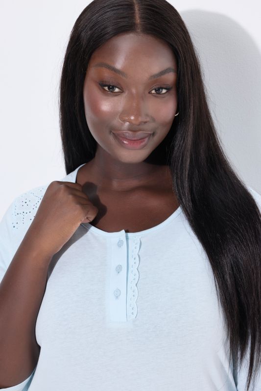 Пижама с бродирани акценти