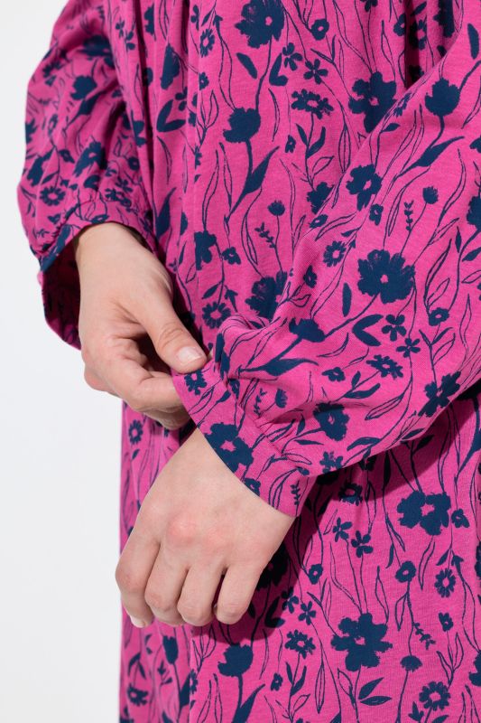 Тениска с флорален принт и плисета