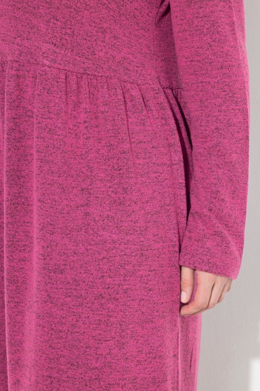 Рокля плетена с яка