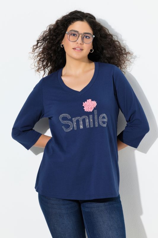 Тениска с надпис и бляскави камъчета