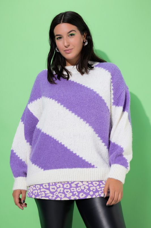 Пуловер с райета