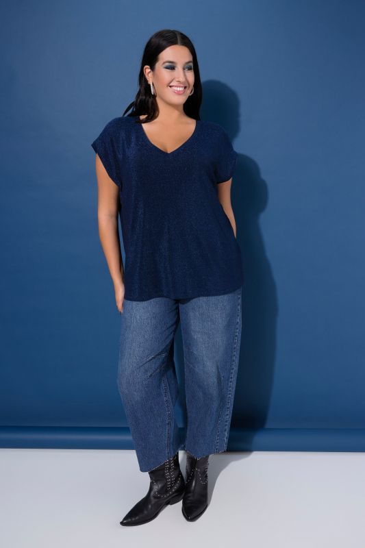 Тениска с бляскав акцент